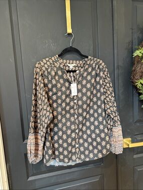 Lucky Brand Black Blouse with Beige Floral Print medium